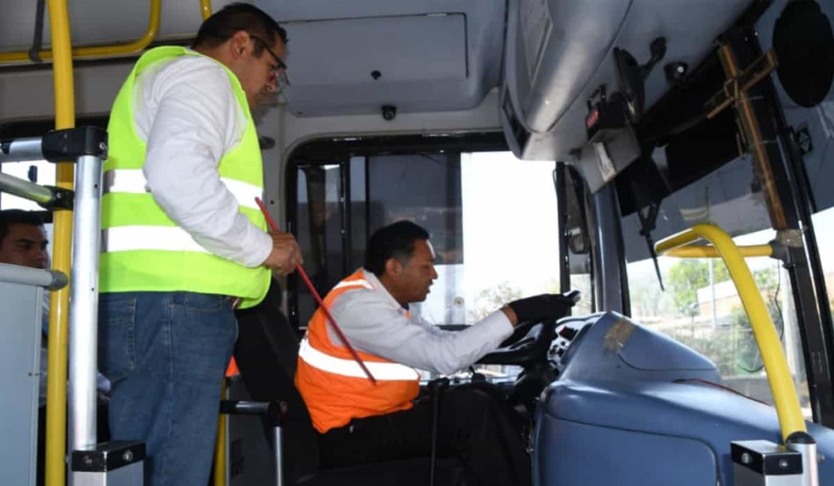 SMT Puebla capacita a 294 operadores de transporte público | Revista TyT