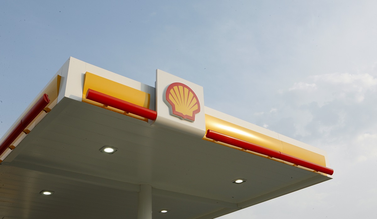Beneficios de Shell caen 41% en el 3T, anuncia recompra de acciones ...