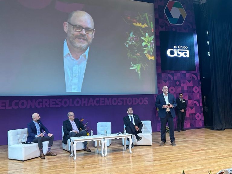 Un plan de desarrollo urbano y reemplacamiento del transporte, apremiantes en México