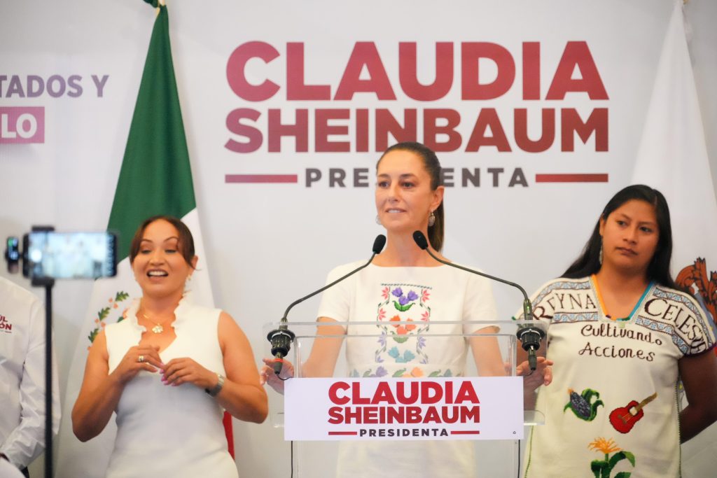 Sheinbaum plantea obras de infraestructura para conectar al Puerto Lázaro Cárdenas 
