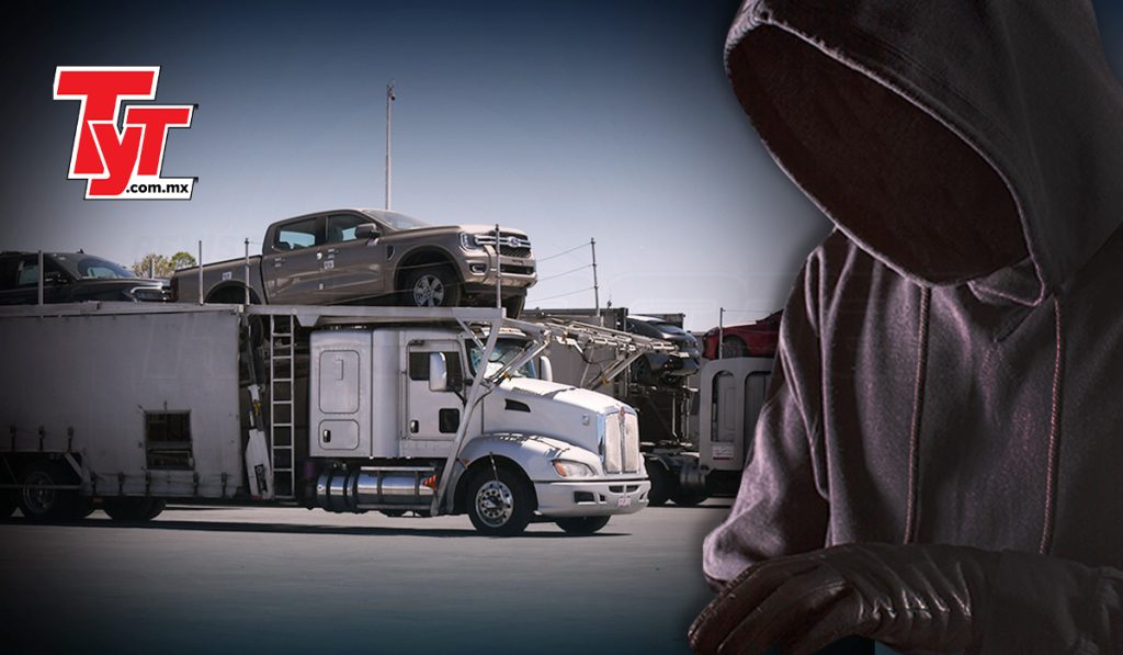 Sujetos armados roban siete vehículos transportados en madrinas en Michoacán