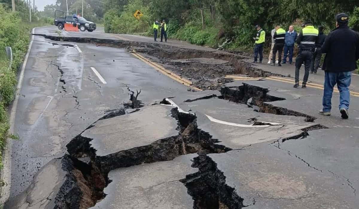 Lluvias Ocasionan Fractura En La Carretera Tenango Tenancingo Revista Tyt