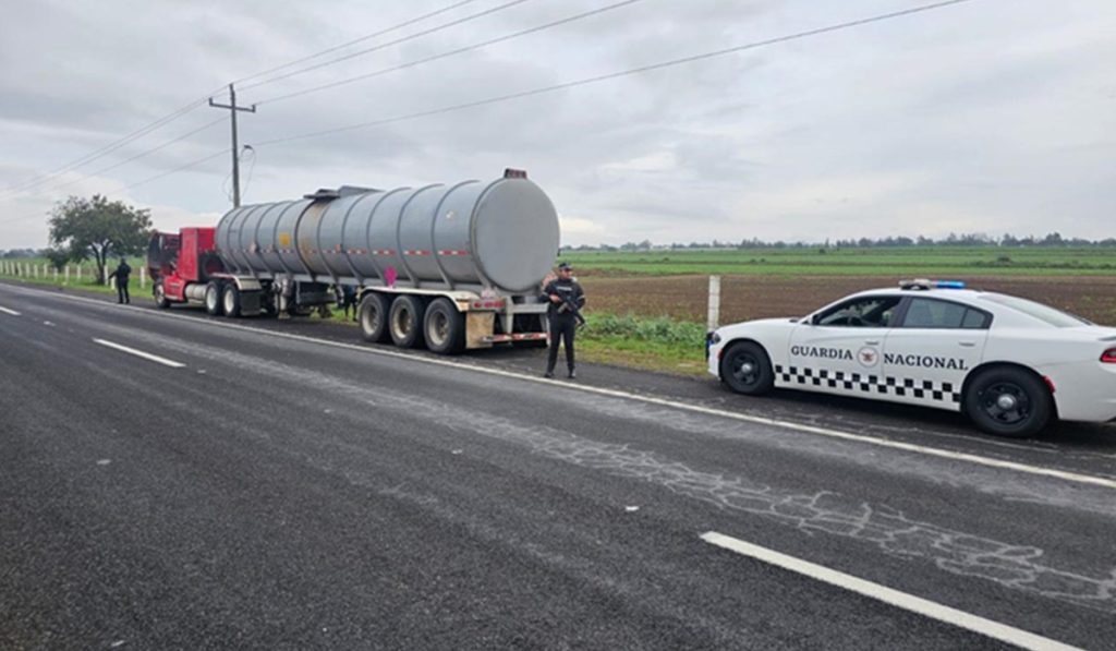 Tracto-robado-recuperado-Guardia-nacional