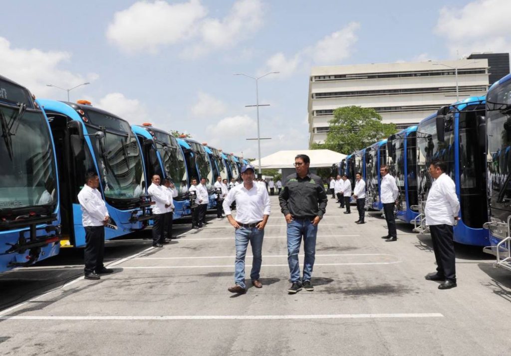 Yucatán suma 36 autobuses Mercedes-Benz al sistema Va y Ven