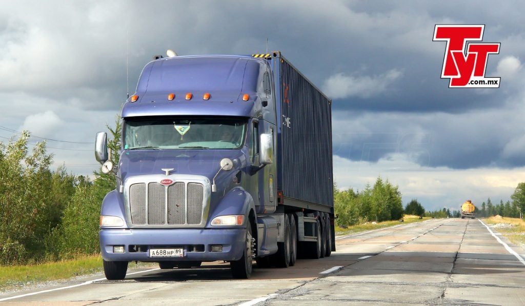 Importación de vehículos pesados usados rompería récord en 2024, advierte ANPACT 