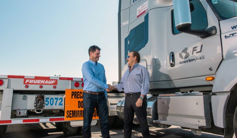 Grupo Express del Norte apuesta por el full y adquiere 85 equipos Fruehauf