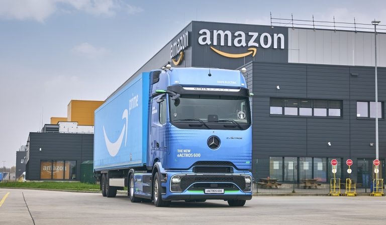 Mercedes-Benz-eActros-600-Amazon