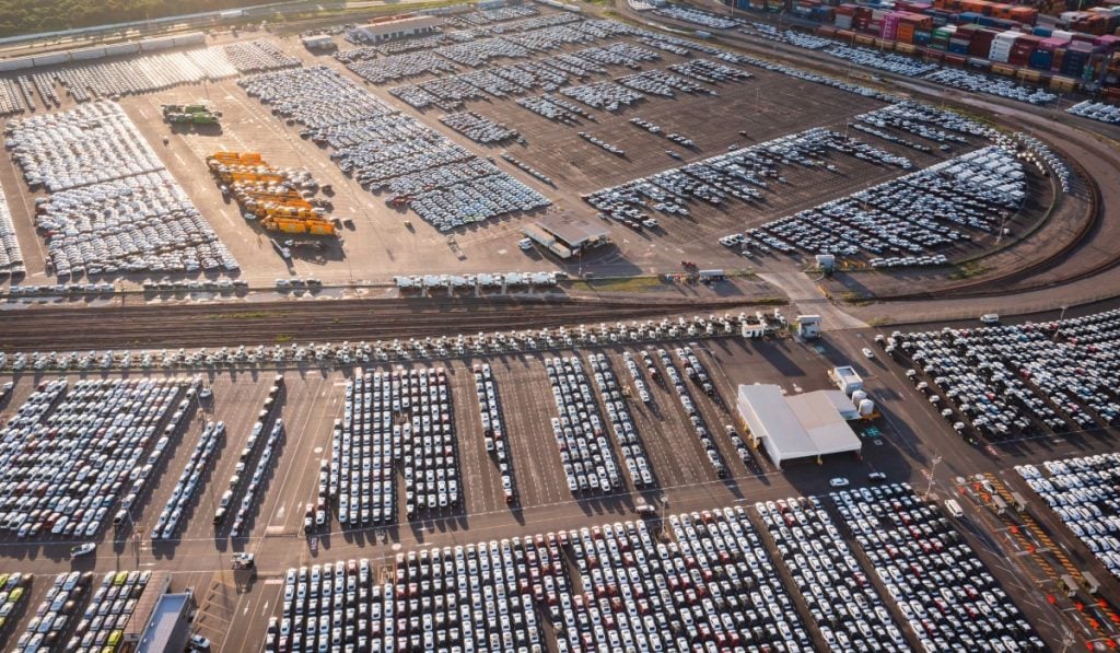 Exportaciones-vehiculos-en-puertos