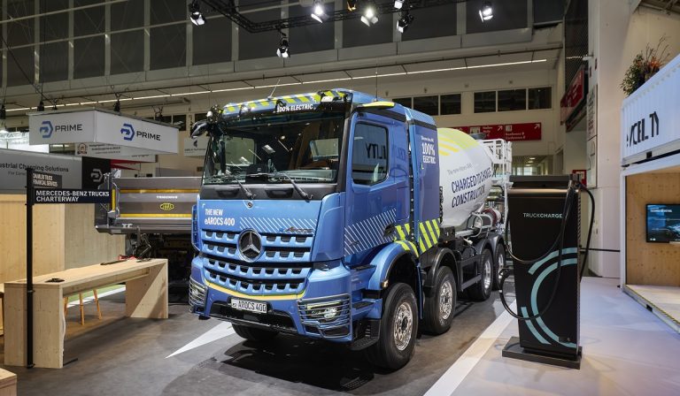 Mercedes-Benz-eArocs-400