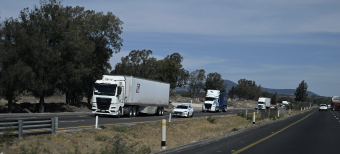 Solo 2% de los vehículos del autotransporte objetivo de la SICT cumple con el balizado 