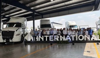 International entrega 10 unidades LT S13 a Frío Express
