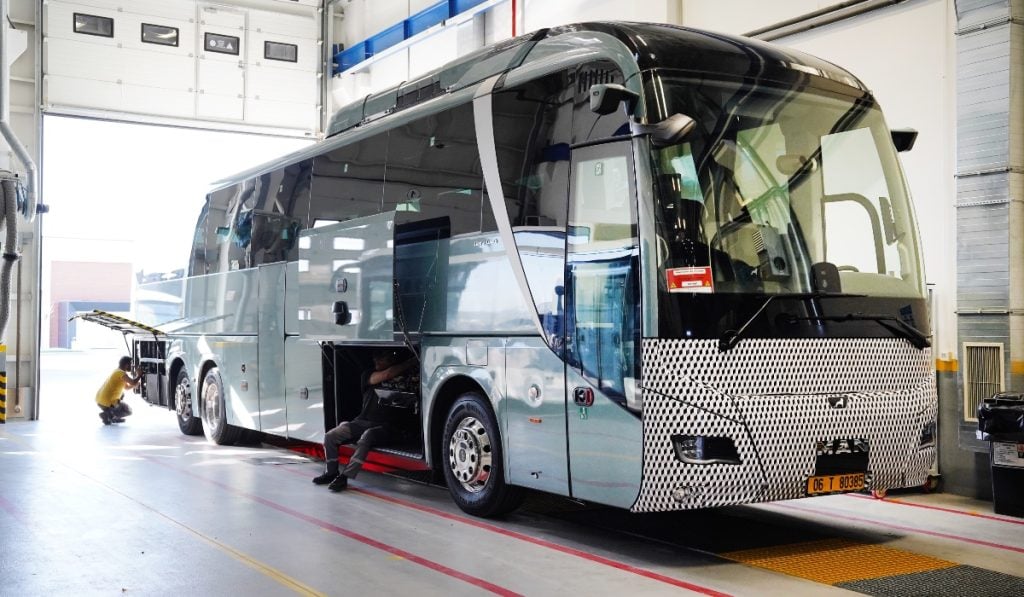 man autobus electrico