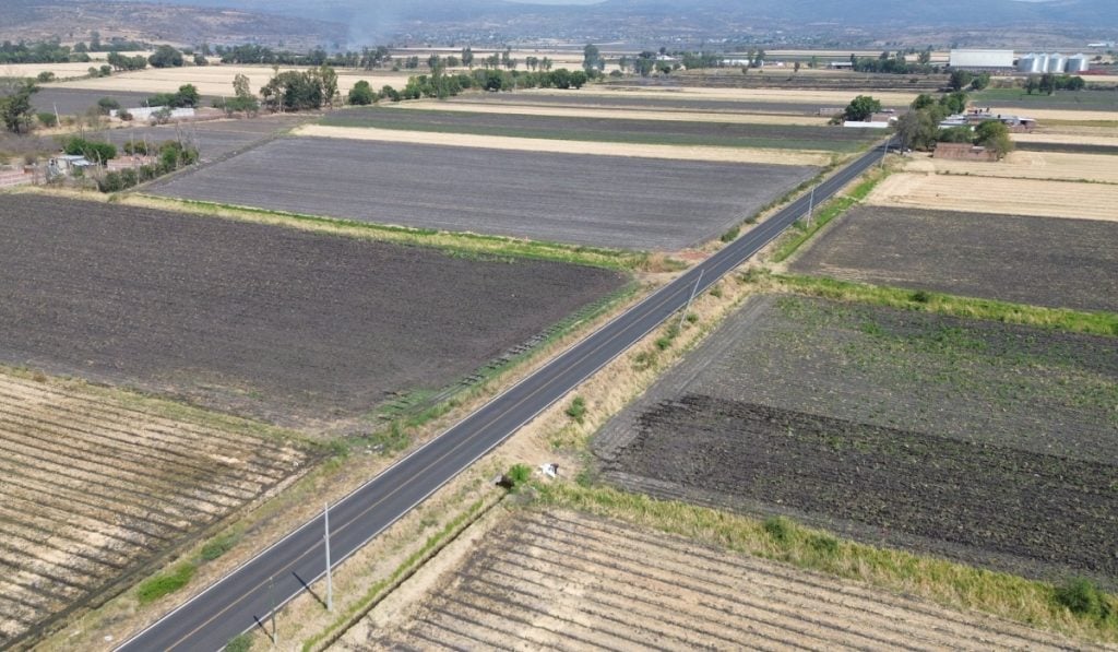 tramo-carretero-Bajio-michoacano
