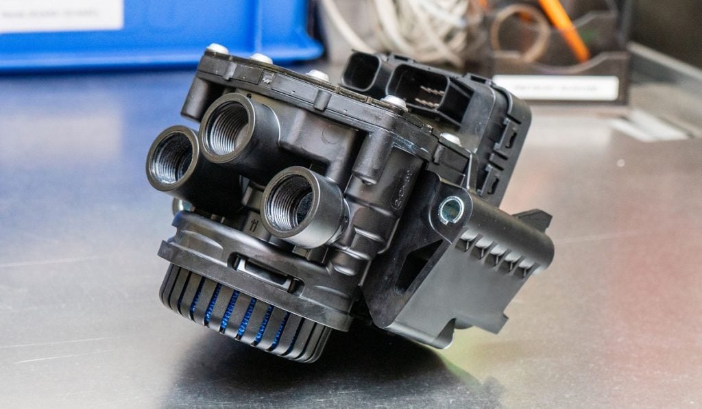 Hyundai-ZF-OptiRide
