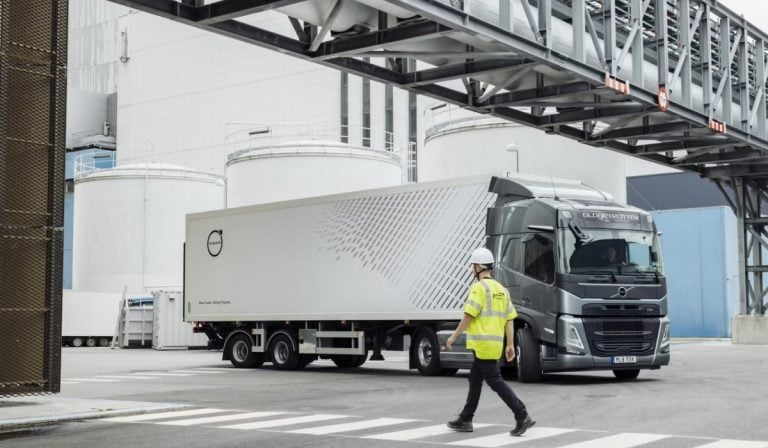 Volvo-Trucks-Direccion-Dinamica