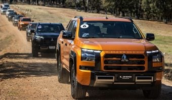 Mitsubishi-L200-flotullas