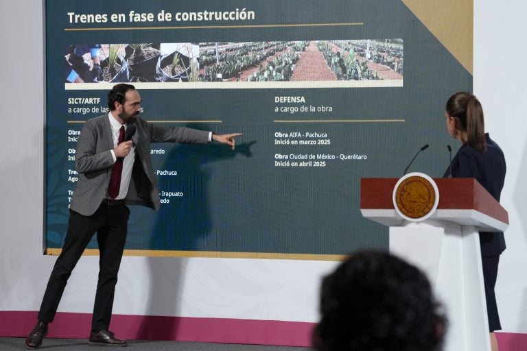 Trenes-pasajeros-Lajous-ARTF.