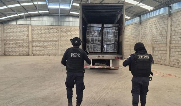 Recuperan-tracto.-cargado-de-tequila-Guanajuato