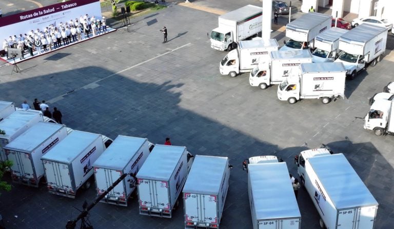 Dan banderazo a 28 vehículos para las “Rutas de la Salud” en Tabasco