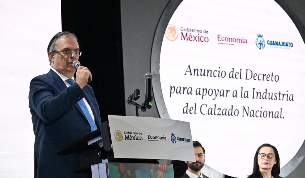 Ebrard decreto