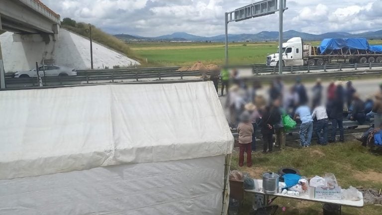 Autopista Arco Norte, más de 30 horas colapsada: Canacar pide pronta liberación