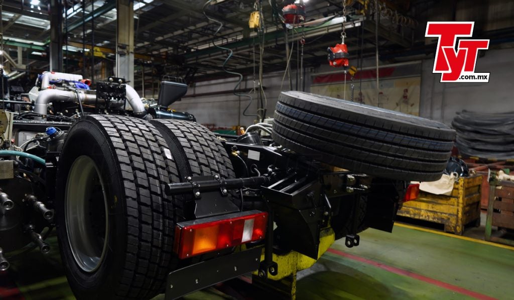 Entran en vigor aranceles de EU para camiones pesados… ¿cómo pega a la industria mexicana?