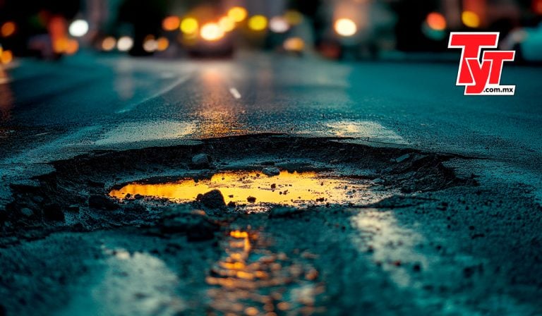 Baches, el principal problema urbano para los mexicanos