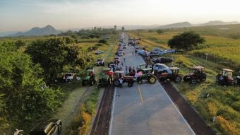 Persisten bloqueos carreteros en el Arco Norte, Palmillas y otros puntos