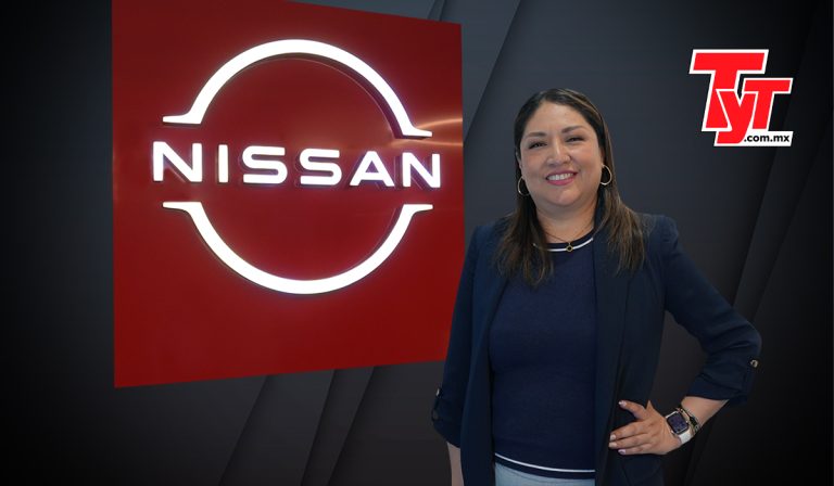 Nissan, autos y transporte, imagen de la marca Nissan moderna y mujer ejecutiva sonriendo.