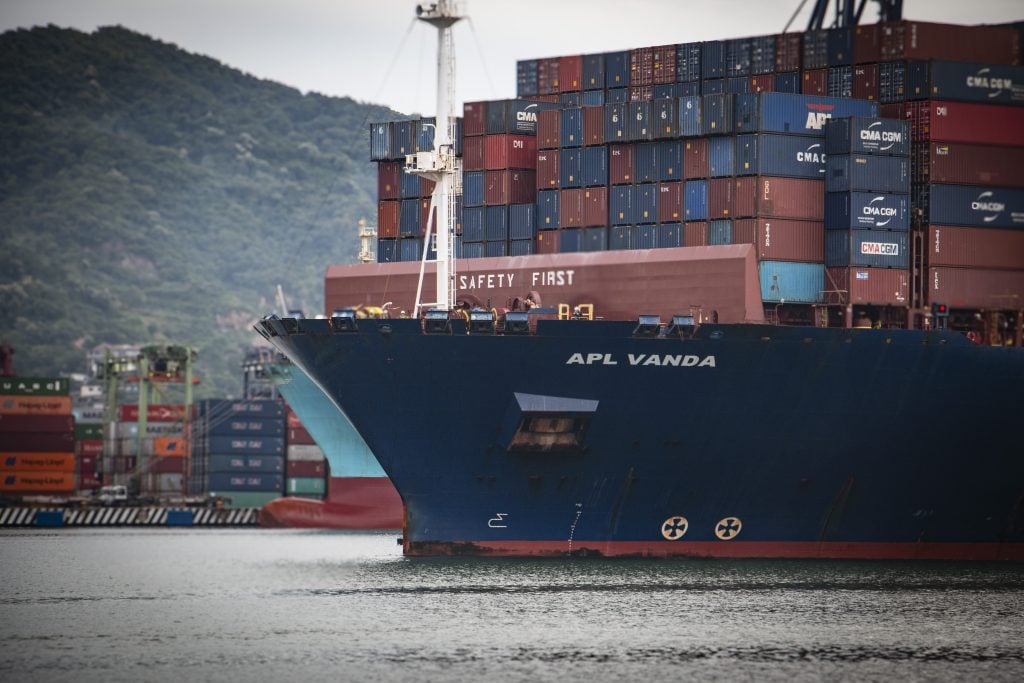 puerto-Manzanillo-contenedores-carga