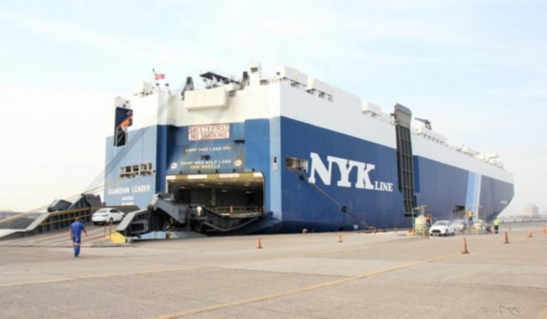 transportacion-de-vehiculos-en-puertos (1)