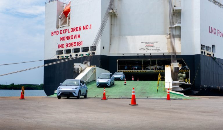 Movimiento-vehiculos-puertos