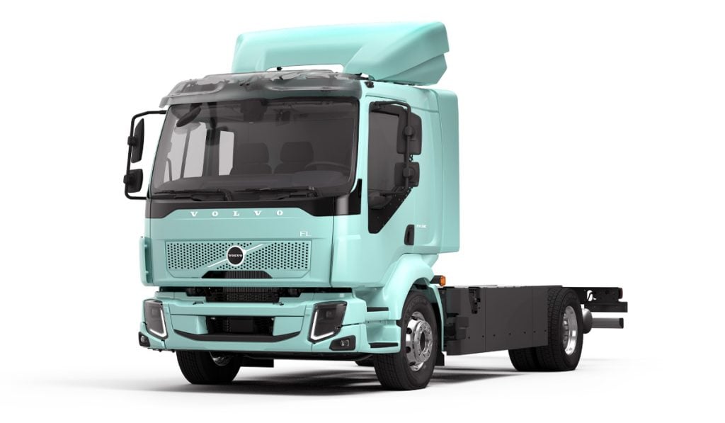 Volvo Trucks lanza el FL Electric de 14 toneladas en Europa