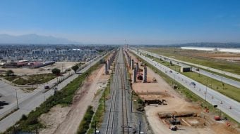 derecho-via-trenes-pasajeros-carga