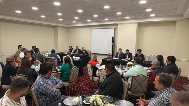 Conatram denuncia anarquía y abusos de autoridades y grúas en municipios de Nuevo León