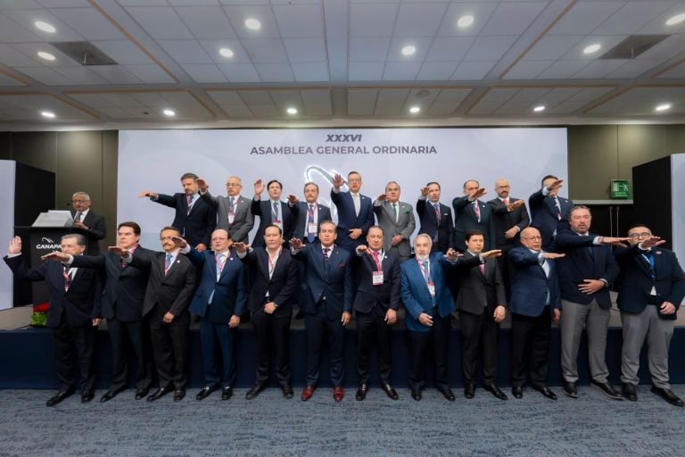 Ratifican a Luis Antonio Zaldívar en la presidencia de Canapat