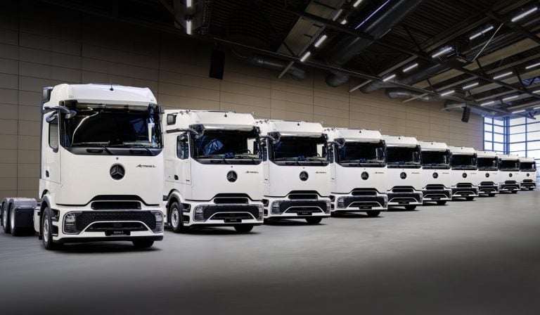 Daimler-Truck-Actros-L-ProCabin-Girteka