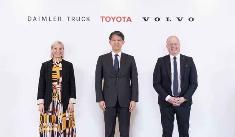Daimler-Volvo-Toyota