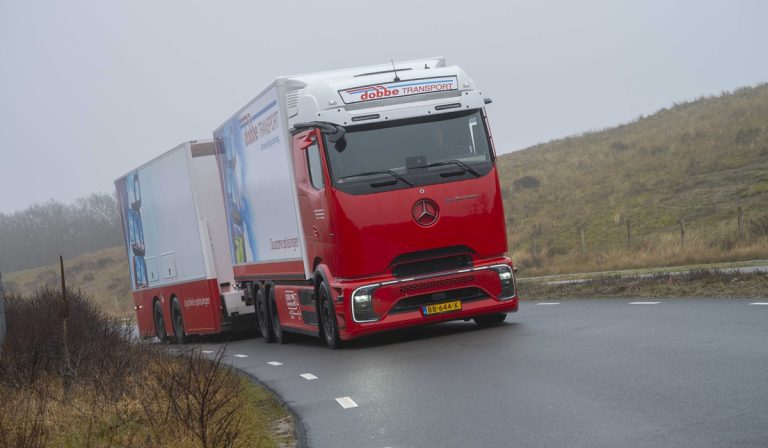 Mercedes-Benz-eActros-600