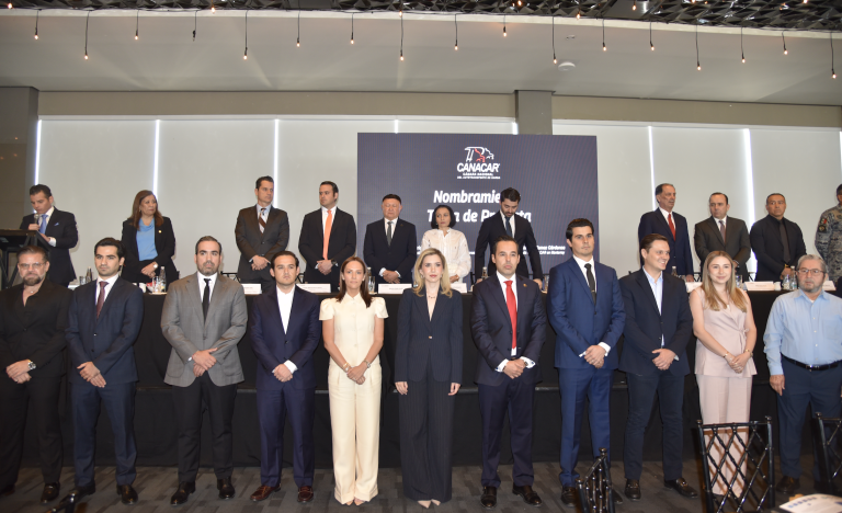 Rinden protesta vicepresidente de la Región Noreste y delegada en Monterrey de Canacar