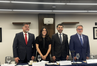 Holograma para grúas y mapa de accidentes en carreteras, temas de Canacar ante la SICT