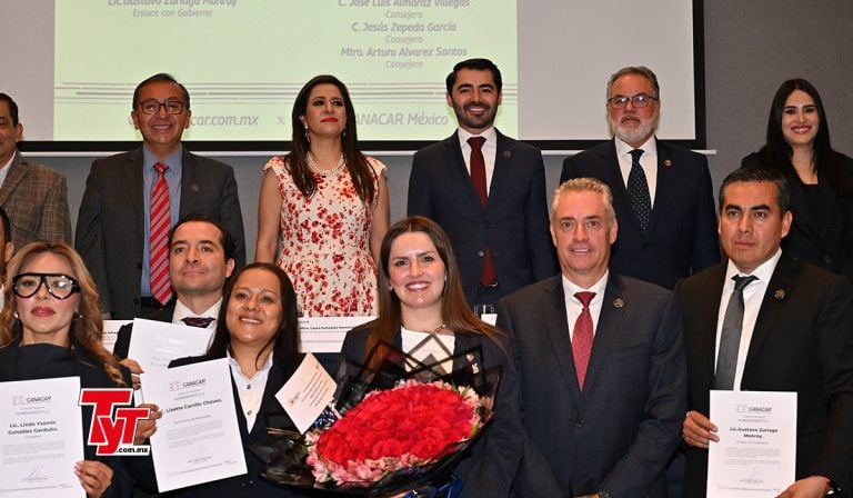 Paulina Muñoz rinde protesta como delegada de Canacar en el Estado de México
