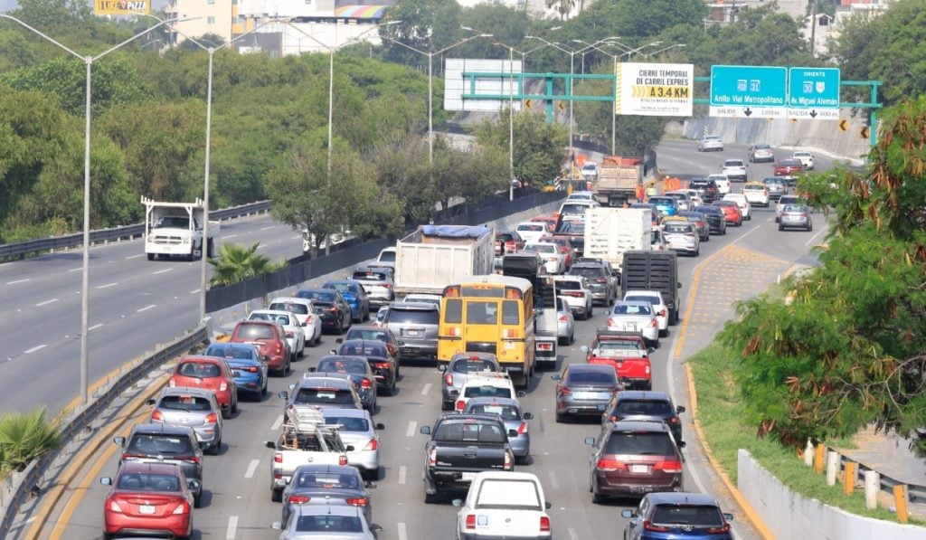 avenida-miguel-aleman-monterrey