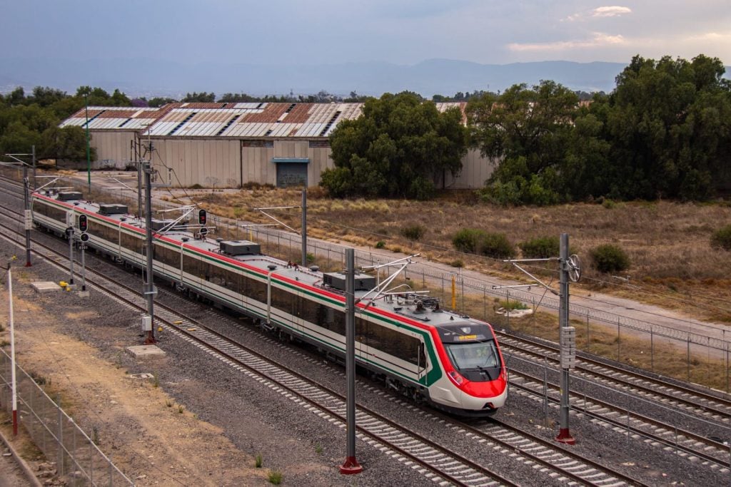 Tren-Felipe-Angeles-AIFA