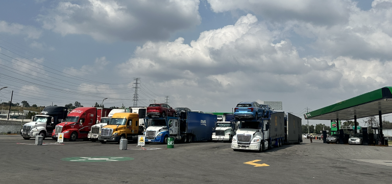 Precios del autotransporte de carga aceleran 4.01% en mayo