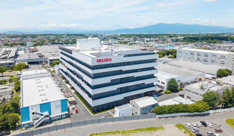 Isuzu