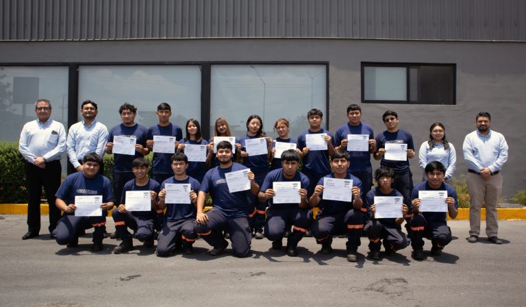Se gradúa una nueva generación de técnicos del Programa de Educación Dual de Difrenosa 