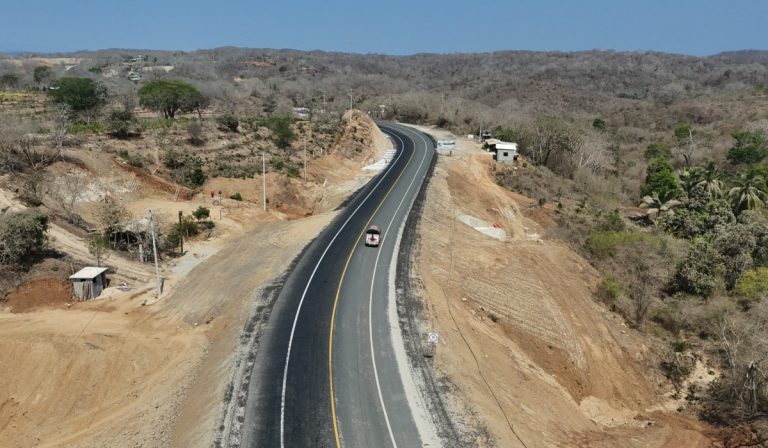 carretera Salina Cruz-Zihuatanejo