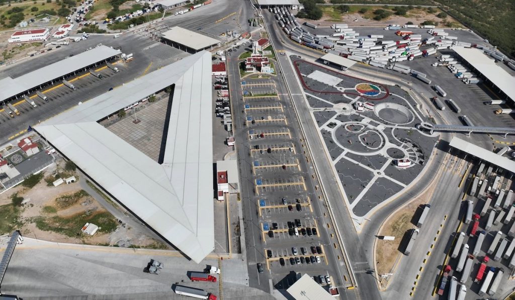 Puente Internacional III